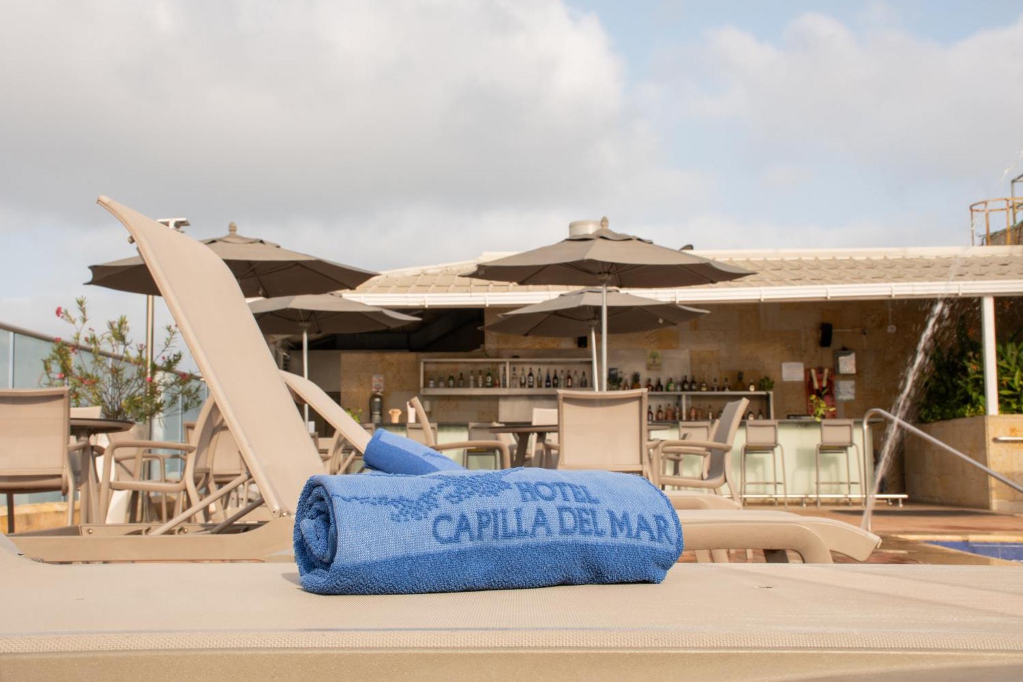 Hotel Capilla Del Mar Cartagena Bagian luar foto The pool at the Belmar